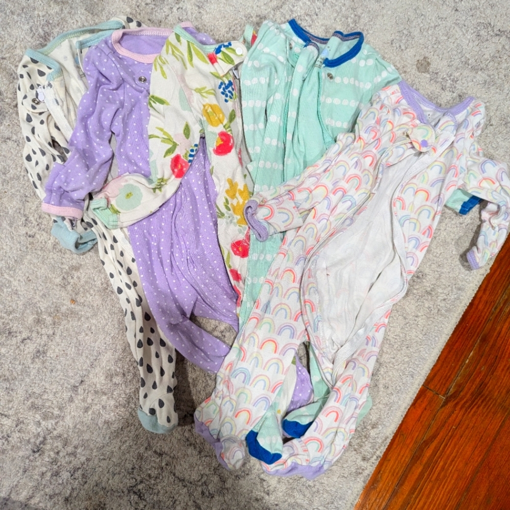 5 girls pajamas 0-3 months